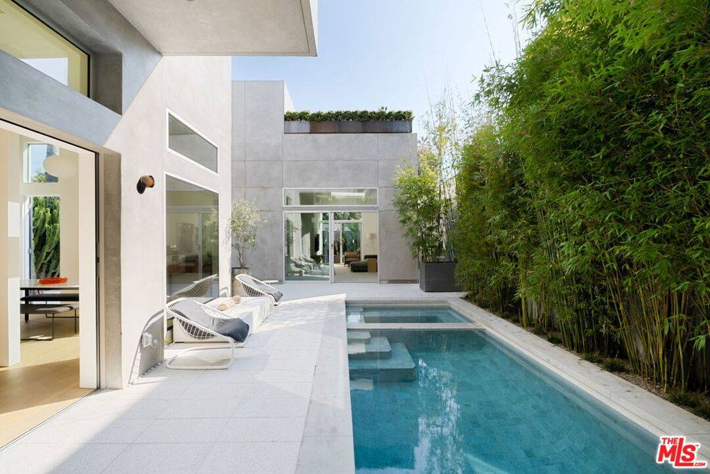 Venice, CA 90291,518 Sunset AVE