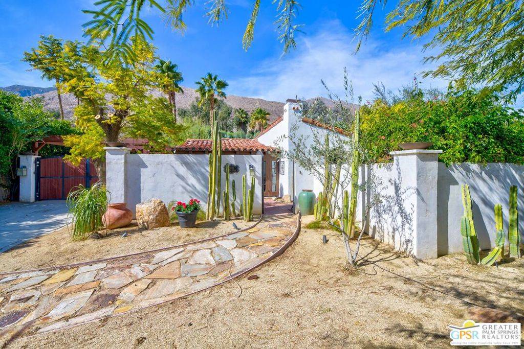Palm Springs, CA 92264,1881 S Palm Canyon DR