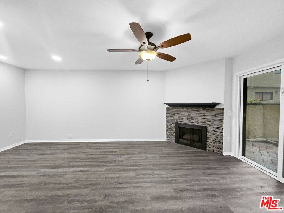 Sylmar, CA 91342,13540 Hubbard ST #40