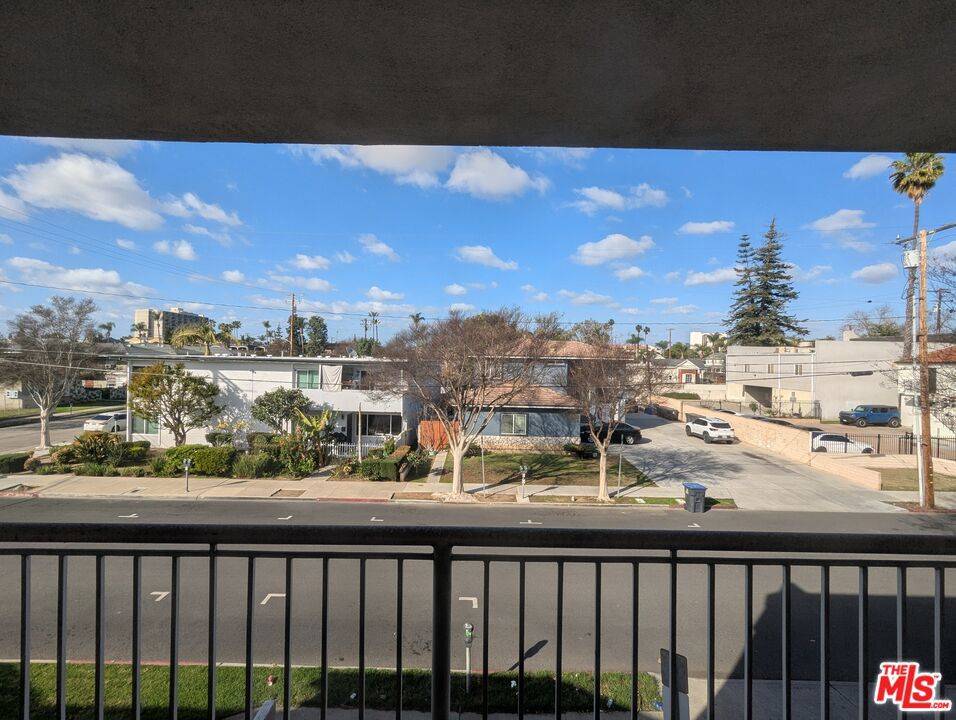 Santa Ana, CA 92701,856 N Ross ST