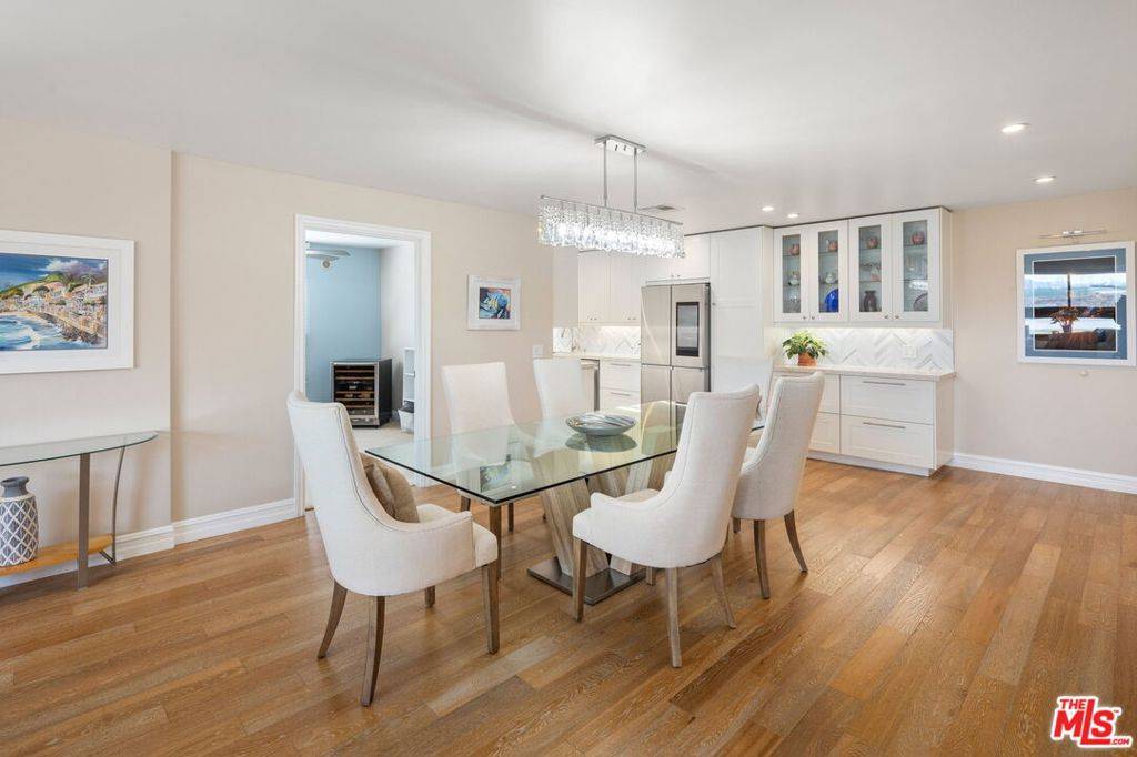 Playa Del Rey, CA 90293,8828 Pershing DR #313