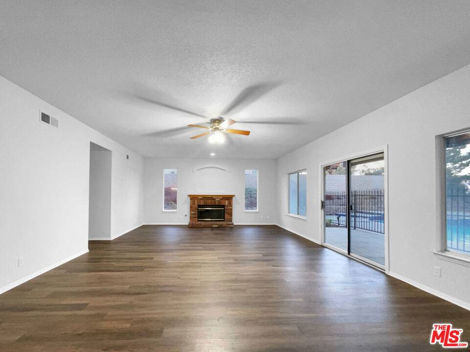 Palmdale, CA 93551,7323 Ojai DR