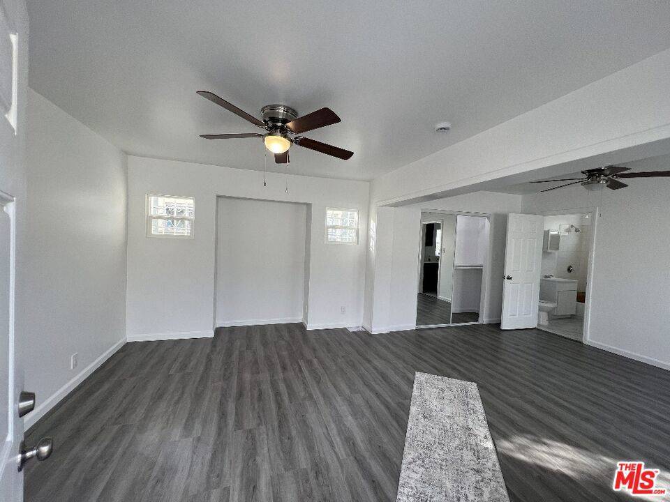 Los Angeles, CA 90011,413 E 41st PL
