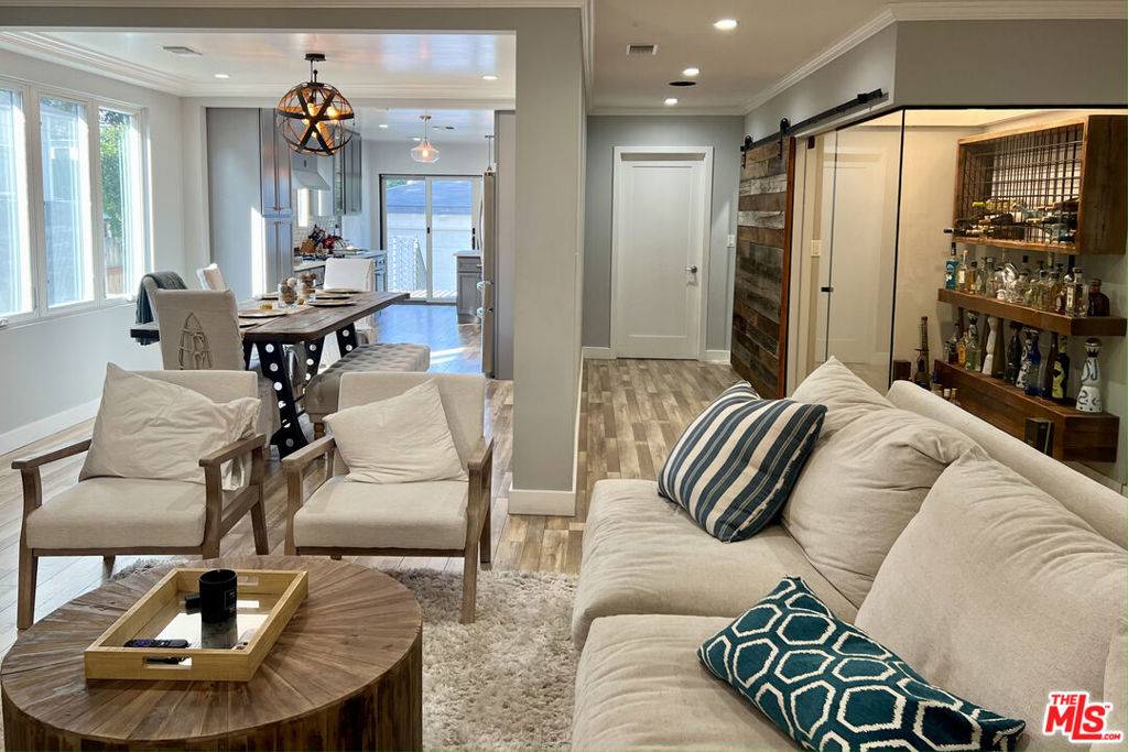 Studio City, CA 91604,12149 Maxwellton RD