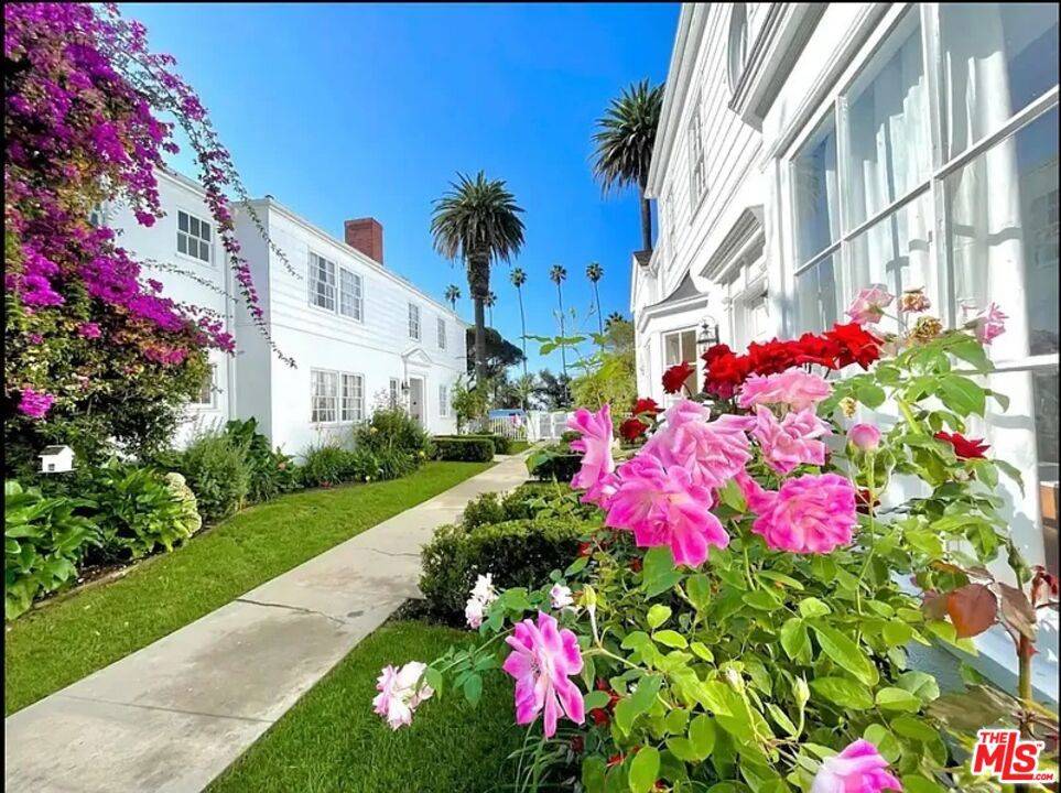 Santa Monica, CA 90402,423 Ocean AVE #14A