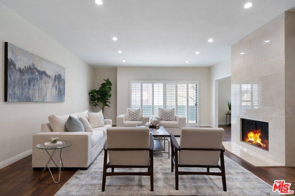 Encino, CA 91316,5416 Zelzah AVE #101