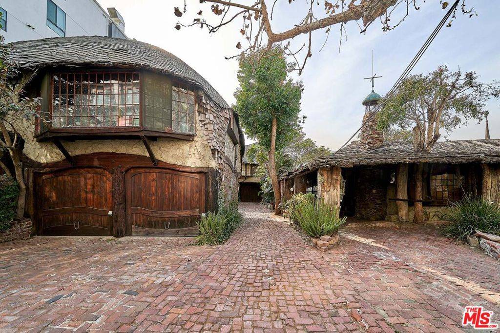 Culver City, CA 90232,3819 Dunn DR