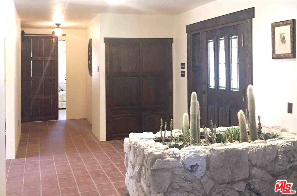 51735 St James PL Pioneertown, CA 92268
