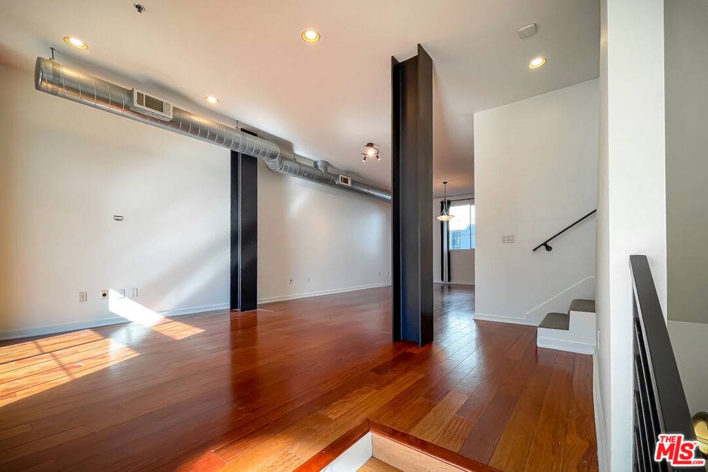 Playa Vista, CA 90094,5350 Playa Vista DR #14