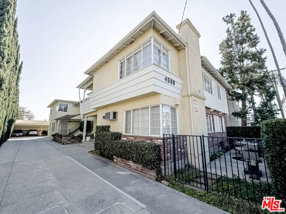 Los Angeles, CA 90027,4568 Finley AVE