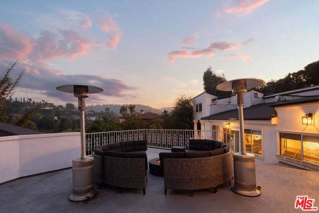 Studio City, CA 91604,3511 Berry DR