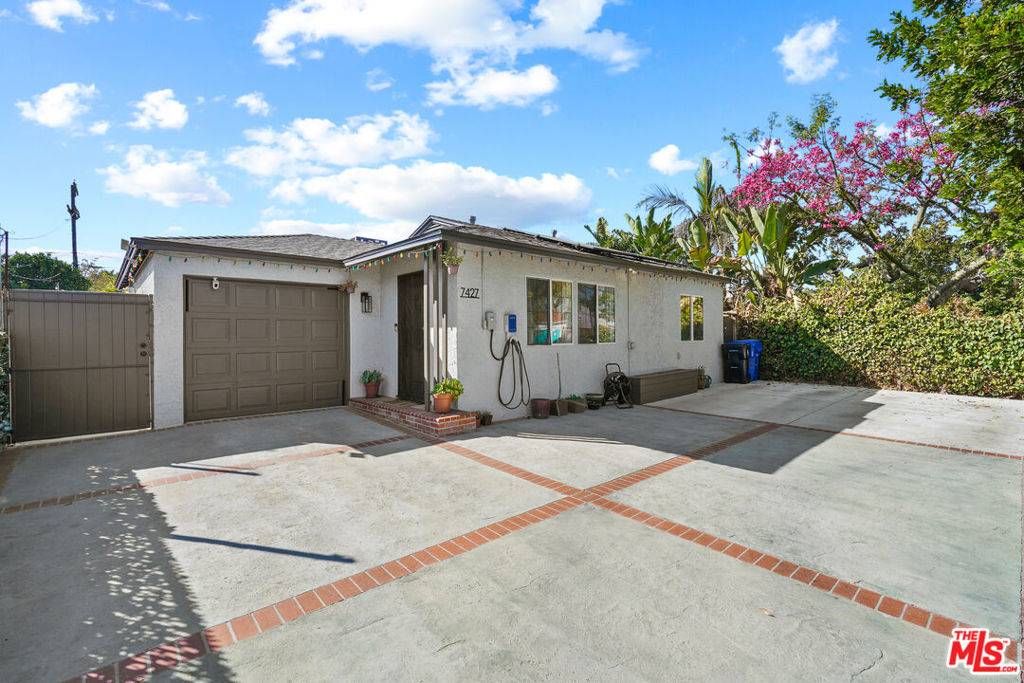 Sun Valley, CA 91352,7427 Cleon AVE