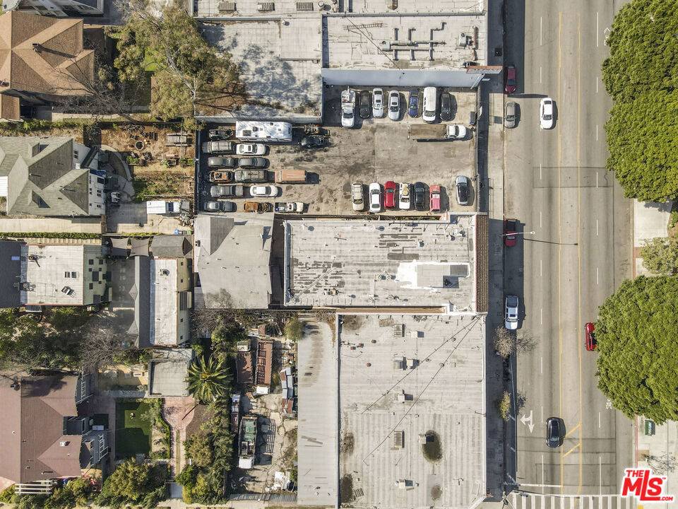 Los Angeles, CA 90018,2360 W Washington BLVD