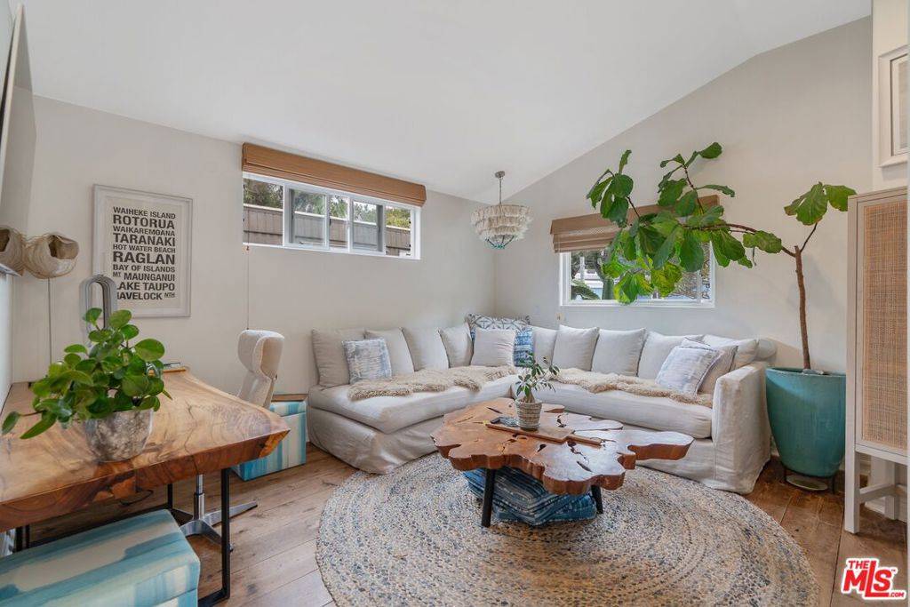 Malibu, CA 90265,45 Paradise Cove RD