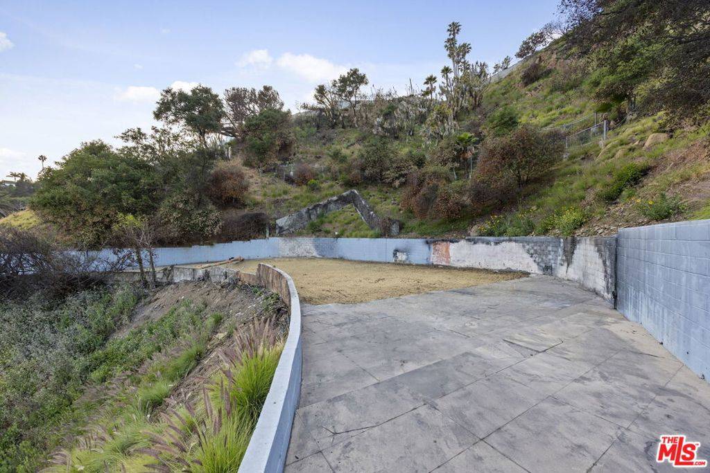 Pacific Palisades, CA 90272,16613 Pequeno PL
