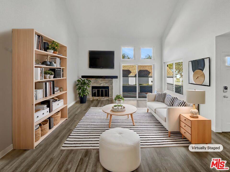 Irvine, CA 92614,53 Fallingstar #35