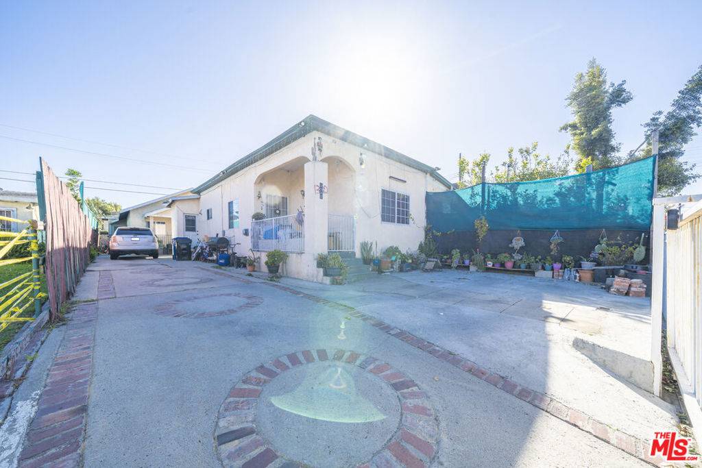Los Angeles, CA 90011,1320 E 41st PL