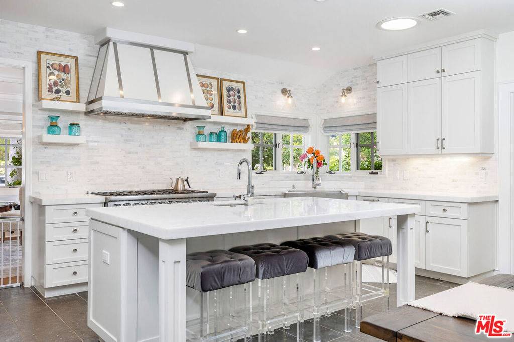 24317 Bridle Trail RD Hidden Hills, CA 91302