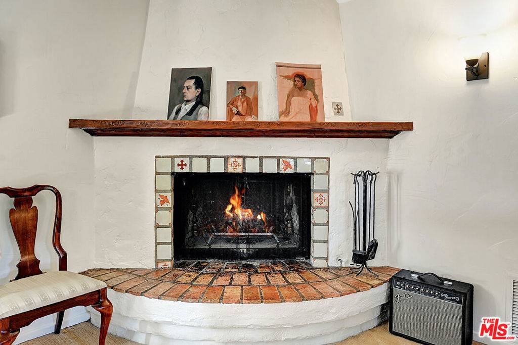 Topanga, CA 90290,19805 Valley View DR