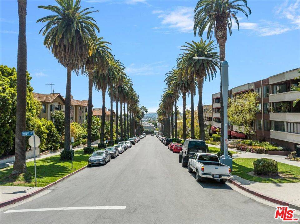 Los Angeles, CA 90046,1750 Camino Palmero ST #237