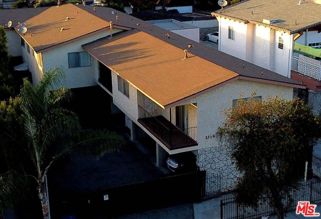 Los Angeles, CA 90016,2219 Crenshaw BLVD
