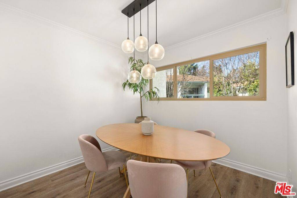 Calabasas, CA 91302,4732 Park Granada #223