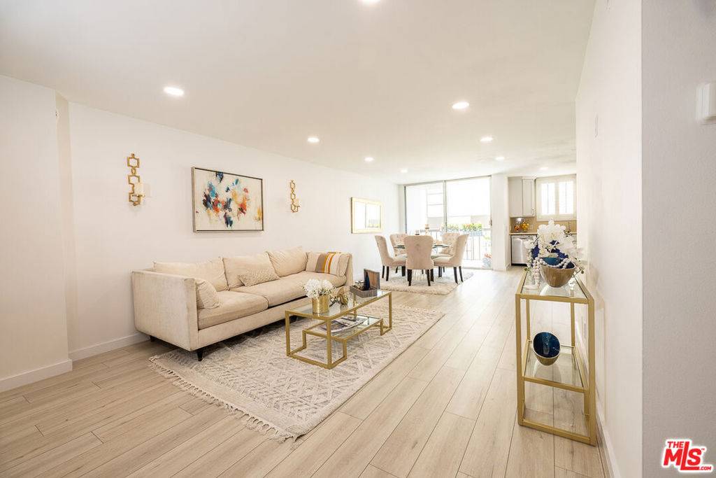 Los Angeles, CA 90024,10751 Wilshire BLVD #905