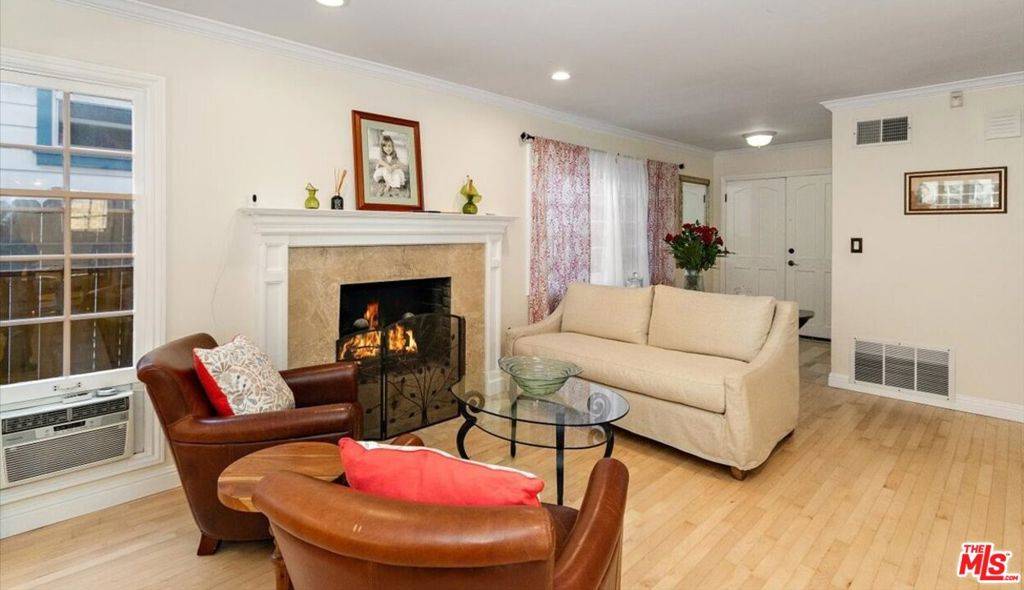 Manhattan Beach, CA 90266,1501 Oak AVE