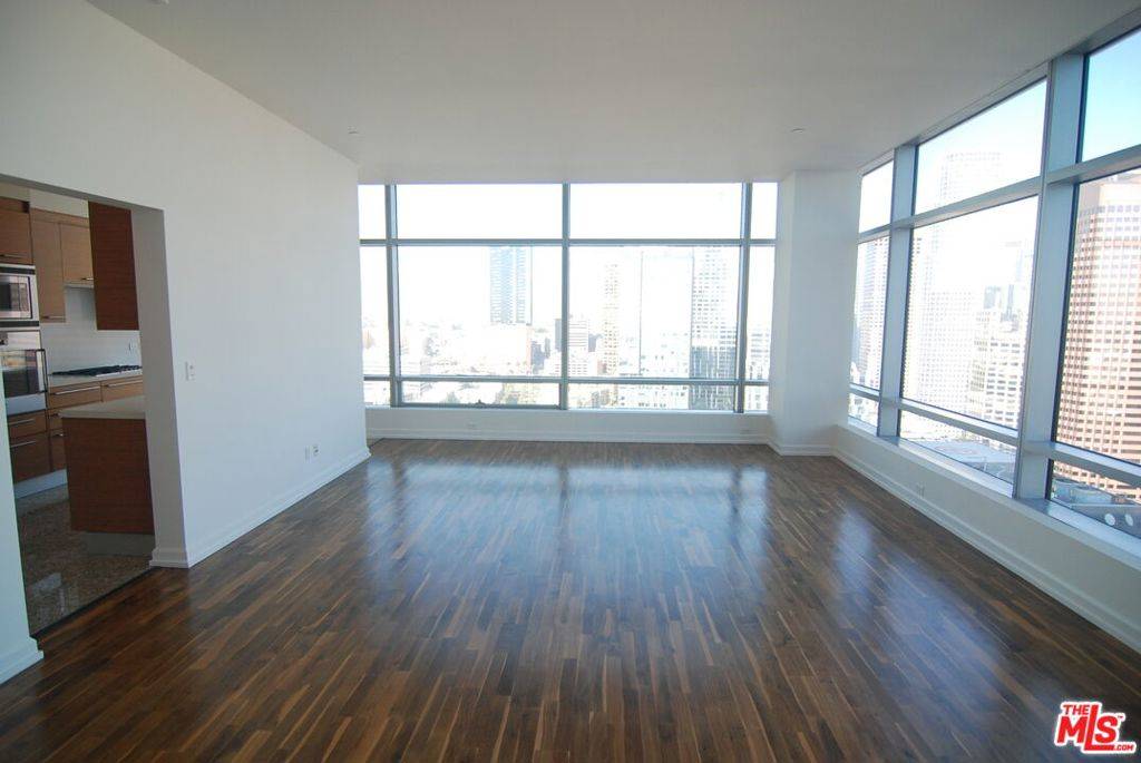Los Angeles, CA 90015,900 W Olympic BLVD #30K