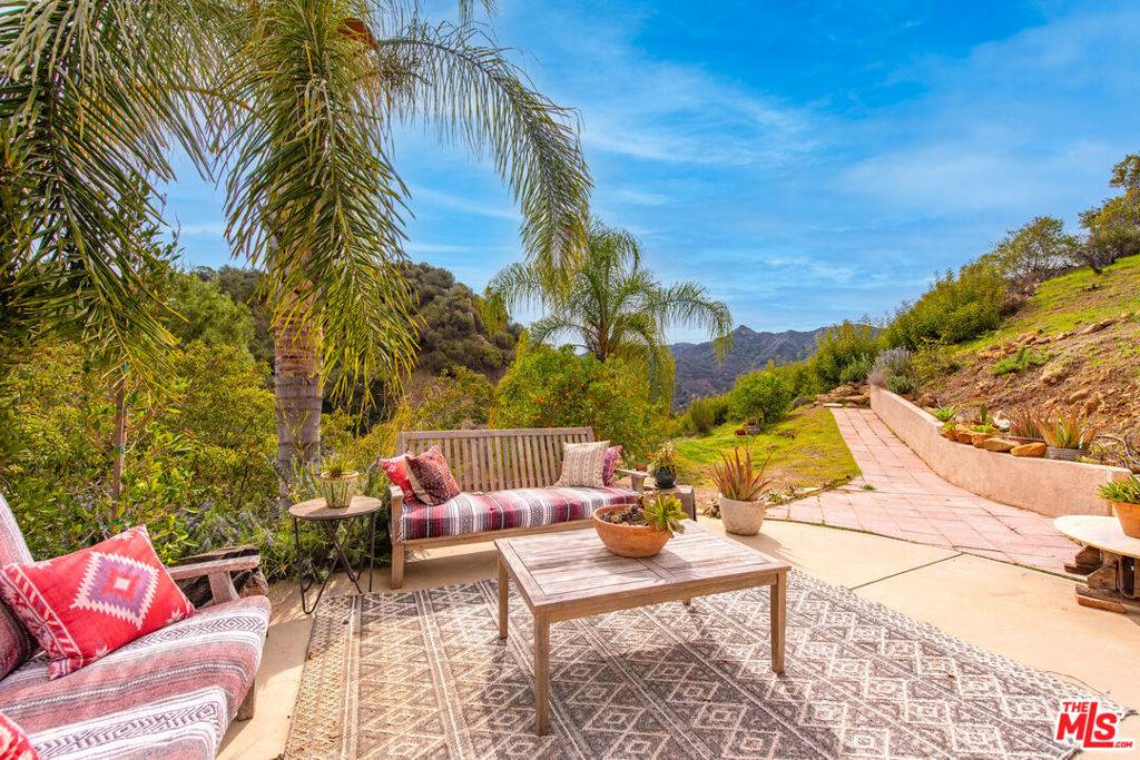 Topanga, CA 90290,2529 Topanga Skyline DR