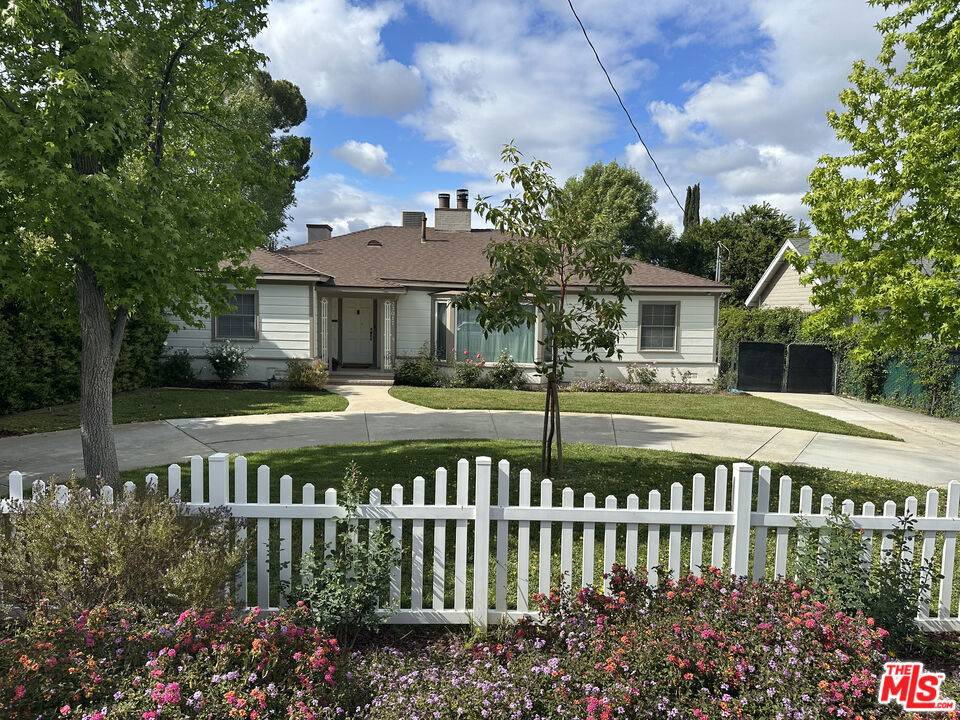 Woodland Hills, CA 91367,23017 Sylvan ST