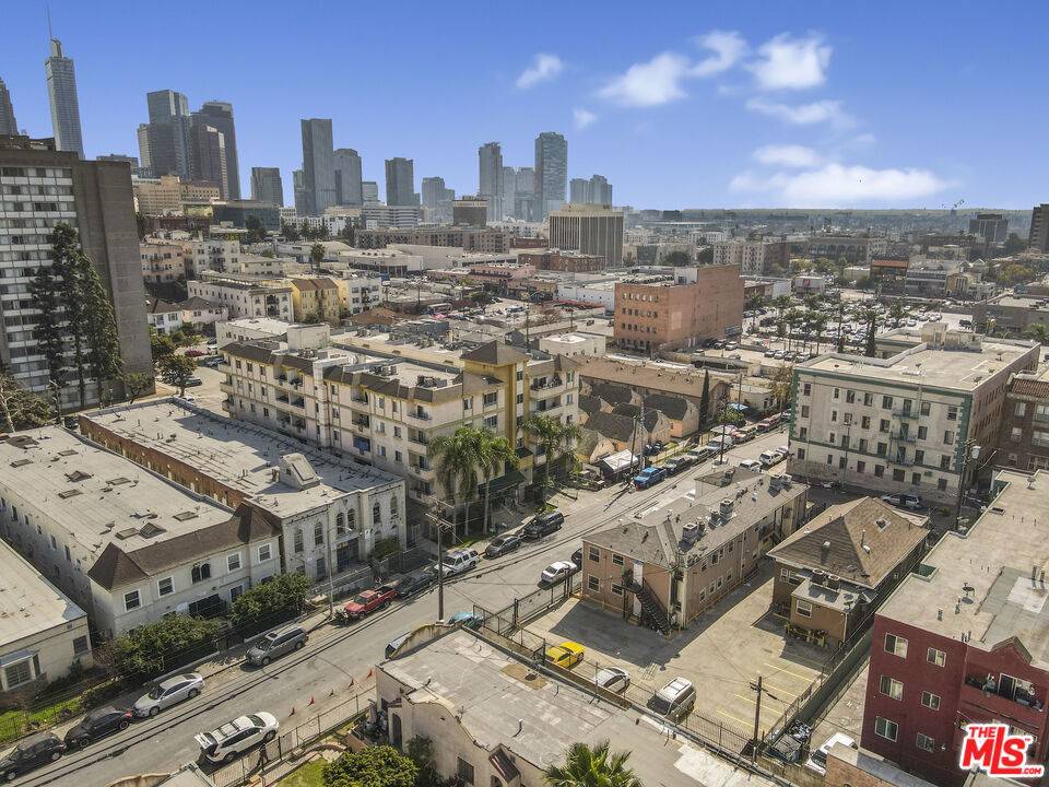 Los Angeles, CA 90057,1801 W 5th ST