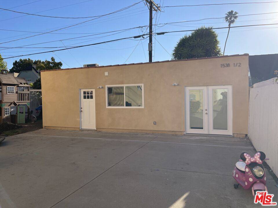 Los Angeles, CA 90035,1538 1/2 S Durango AVE