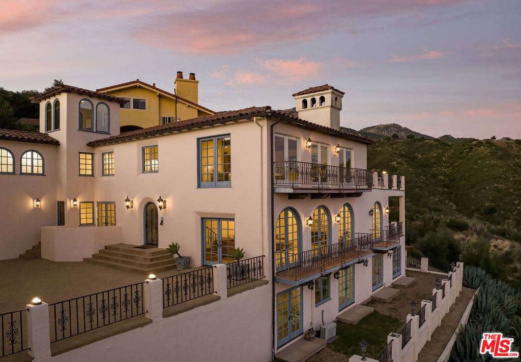 Santa Barbara, CA 93105,1230 Northridge RD