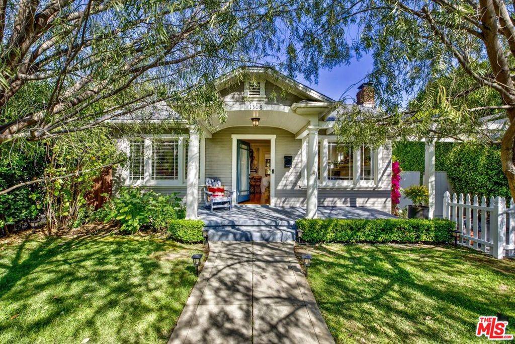 West Hollywood, CA 90046,1308 N Orange Grove AVE