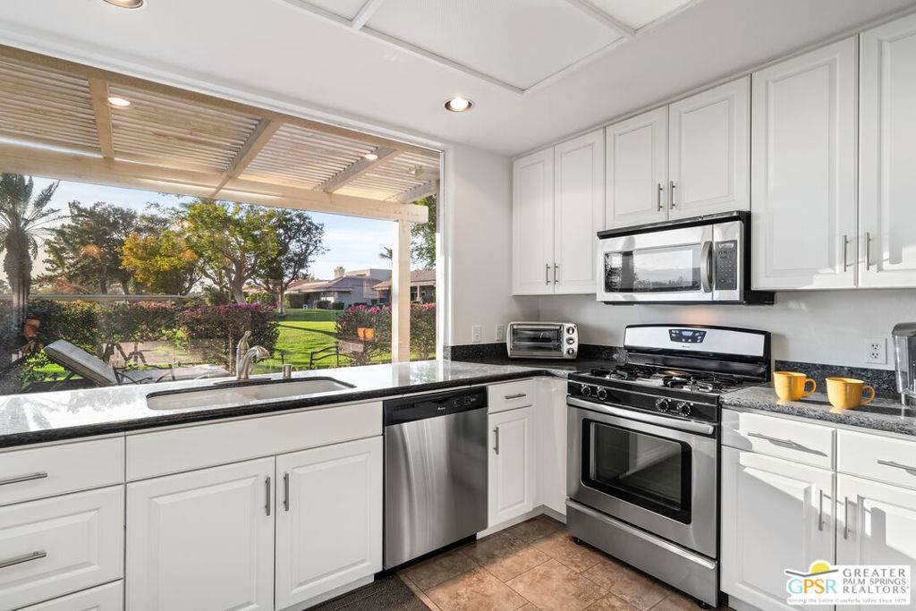 Rancho Mirage, CA 92270,53 Oak Tree DR