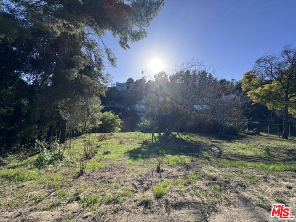 Los Angeles, CA 90065,430 Rainbow AVE