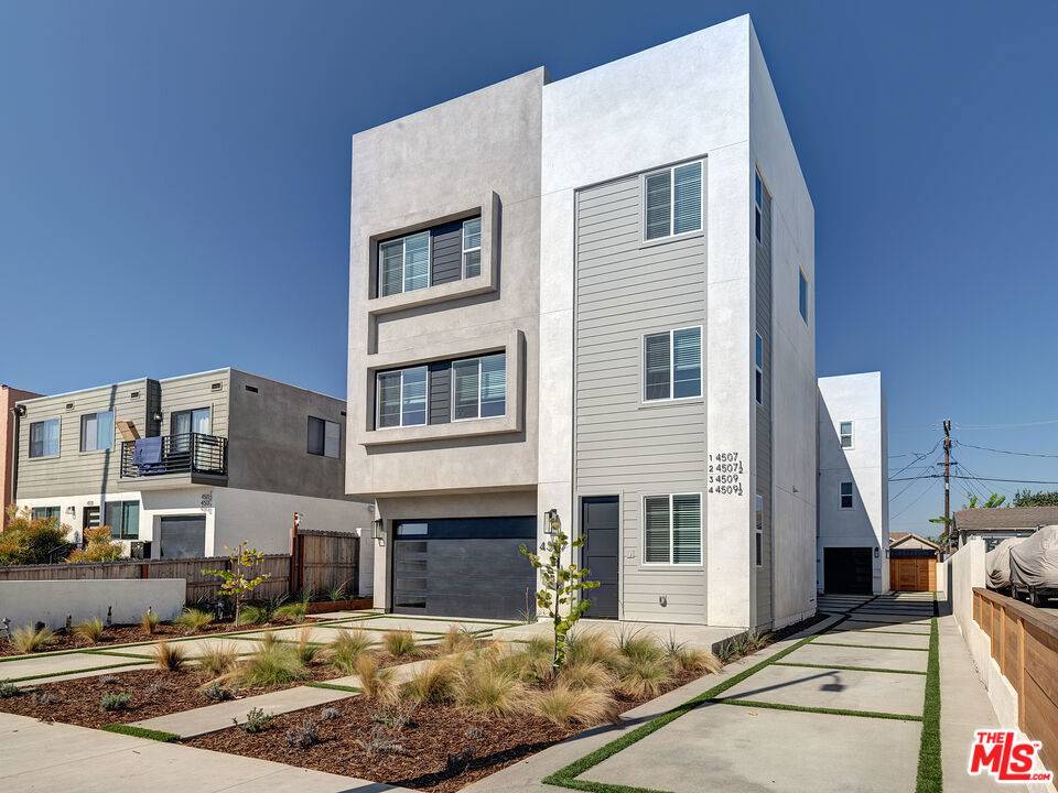 Los Angeles, CA 90019,4507 Saturn ST #4507 1/2
