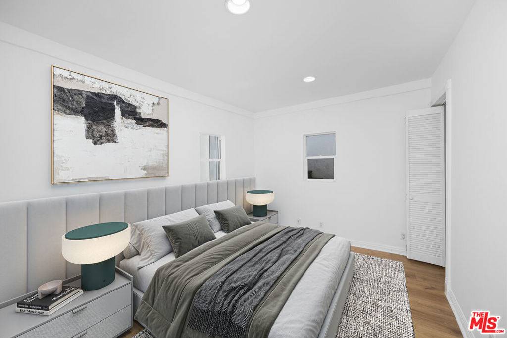 West Hollywood, CA 90069,9016 Harratt ST