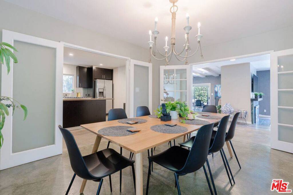 Studio City, CA 91604,11559 Dona Evita DR