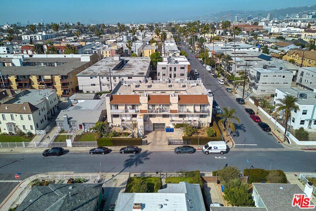 Los Angeles, CA 90029,907 N Alexandria AVE #1