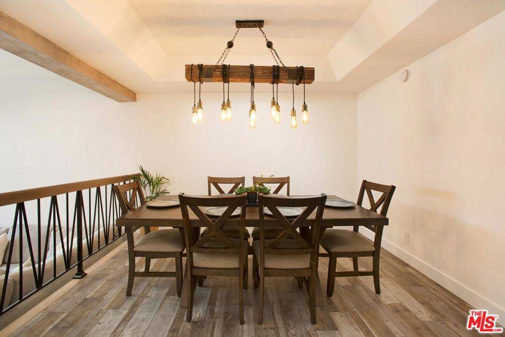 Tarzana, CA 91356,18755 Hatteras ST #16