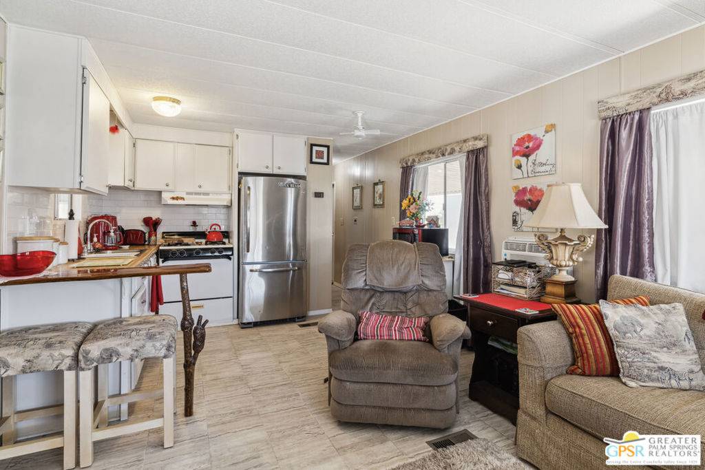 Desert Hot Springs, CA 92240,14777 Palm DR #43