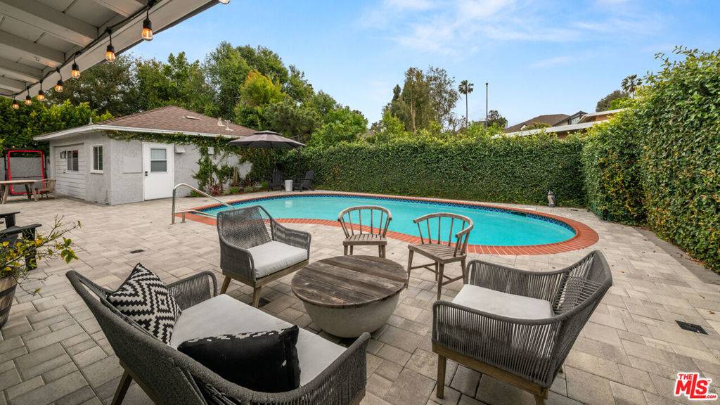 Encino, CA 91436,15934 Morrison ST