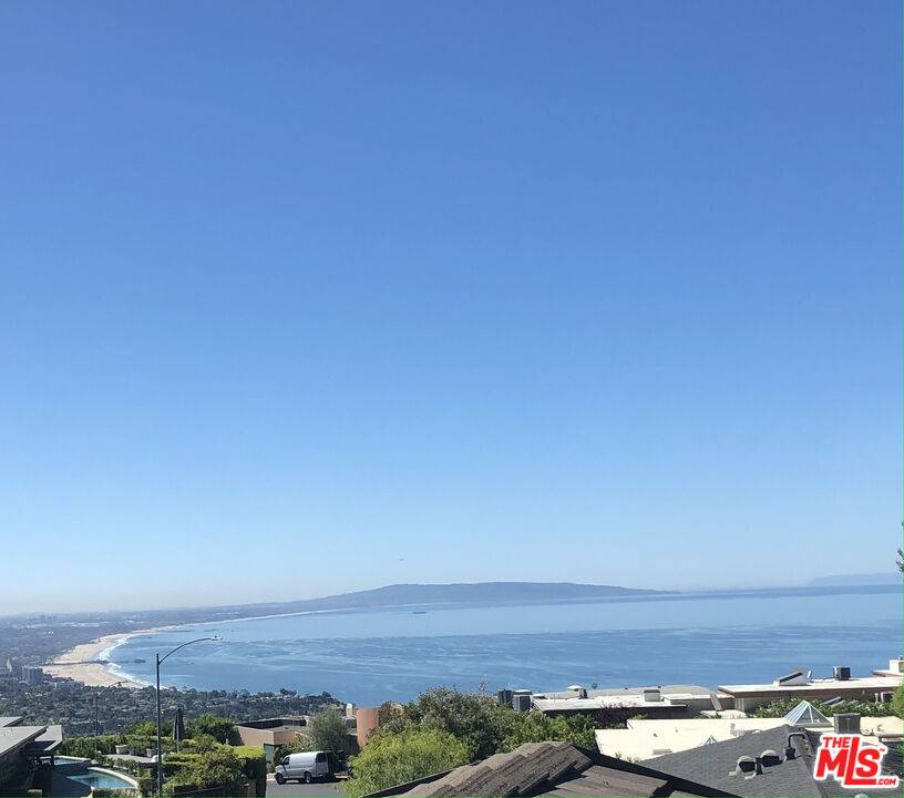 Pacific Palisades, CA 90272,16808 Charmel LN
