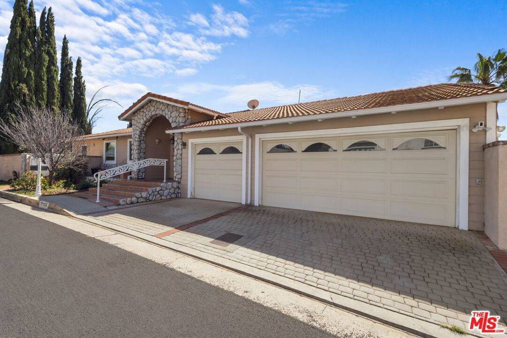 Granada Hills, CA 91344,17152 Barneston ST