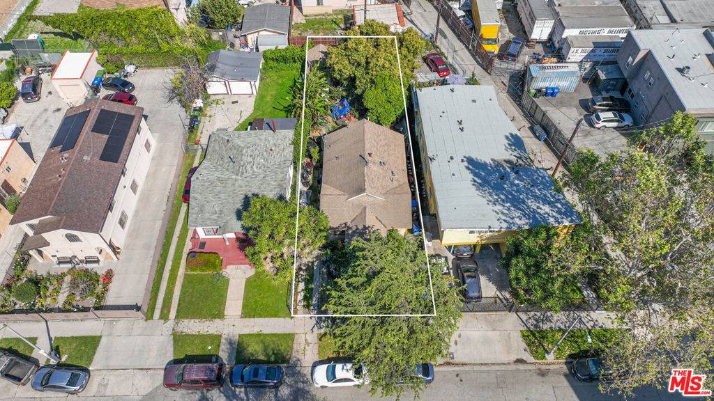 Los Angeles, CA 90016,2524 S Sycamore AVE