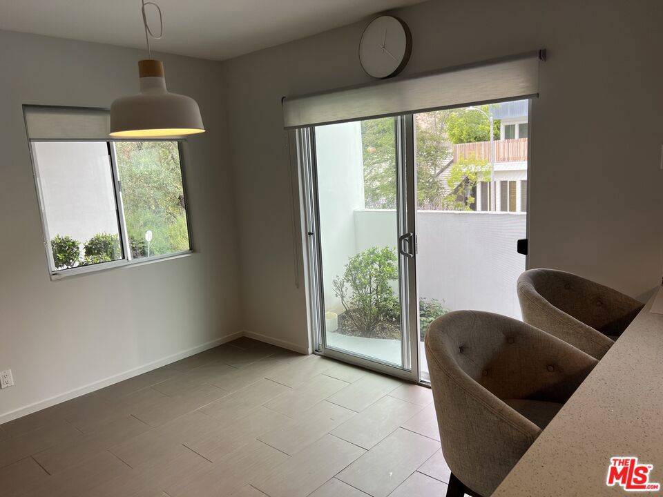 Los Angeles, CA 90046,2657 Zorada DR