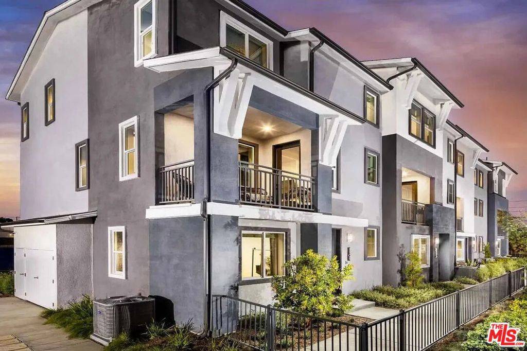 Gardena, CA 90248,7121 Ryder LN