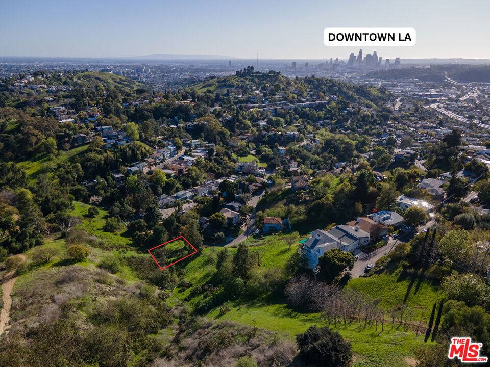 Los Angeles, CA 90042,422 N Avenue 61
